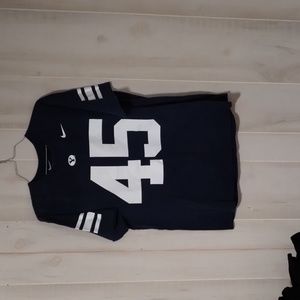 Nike t-shirt mens size small